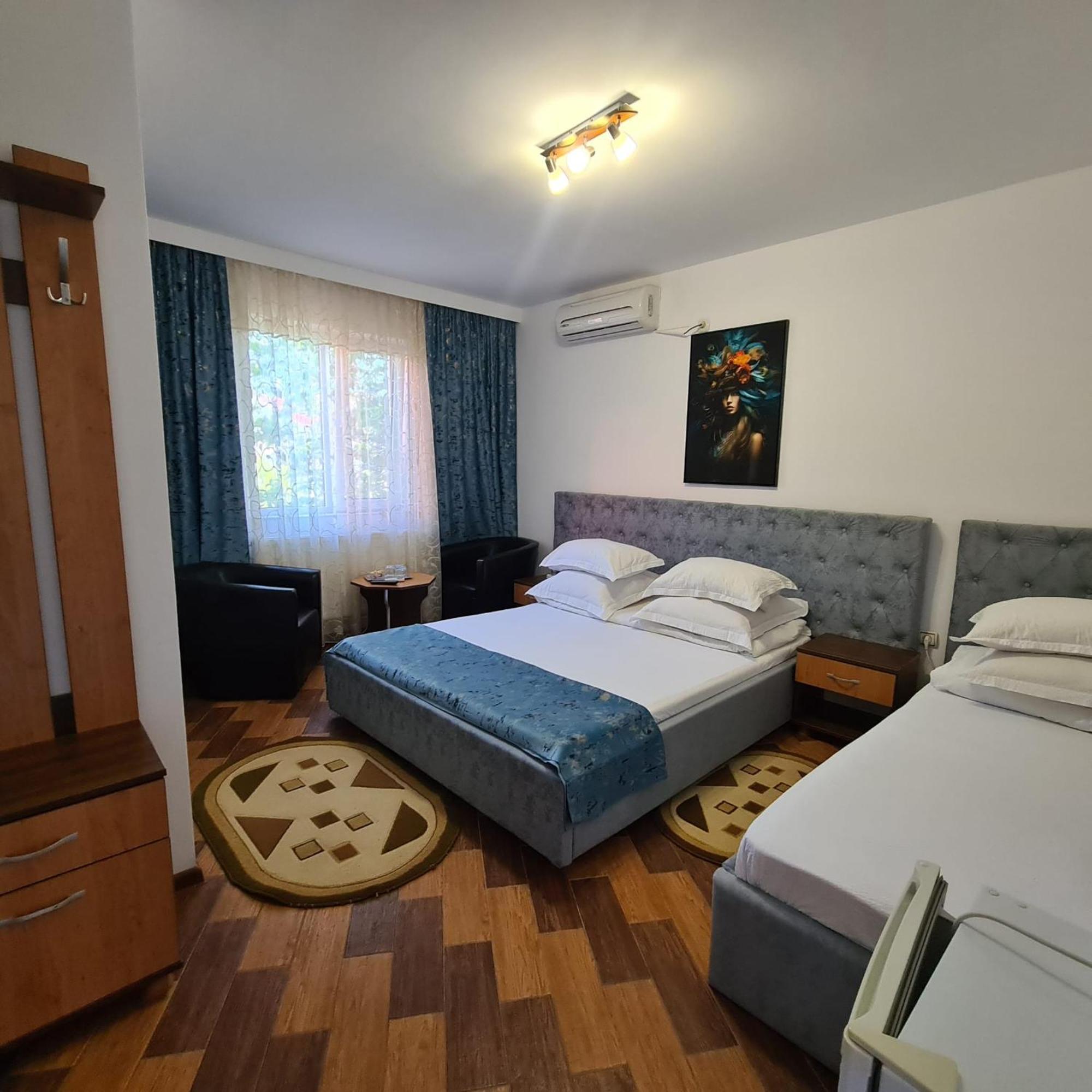 Hotel Casa Bianca Două Mai Exterior foto